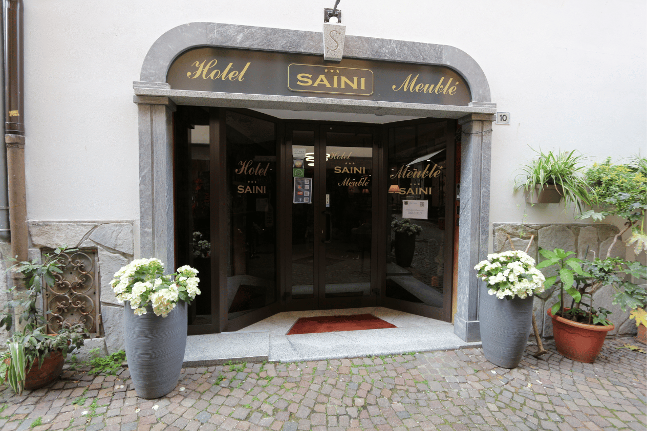 Hotel Saini nel centro storico di Stresa