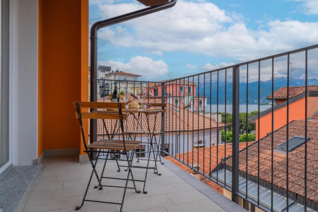 lakeview attico saini balcone vista lago